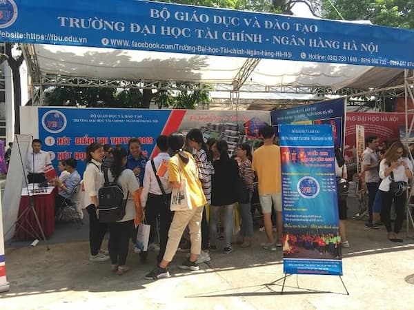 Giới thiệu về trường Đại học Tài chính Ngân hàng Hà Nội